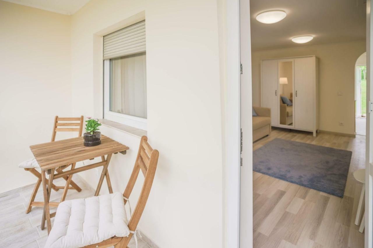 Eleven Apartman House Keszthely Exterior photo