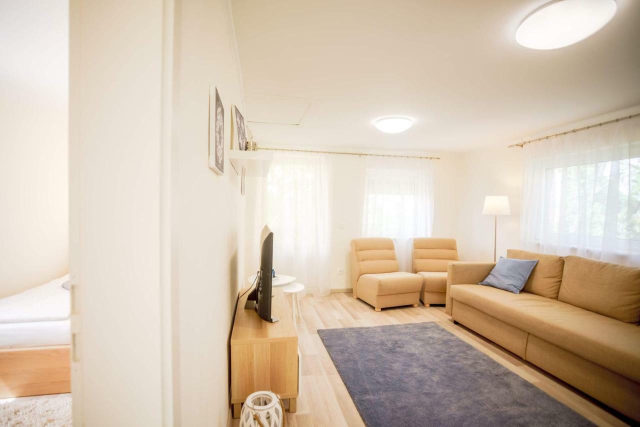 Eleven Apartman House Keszthely Exterior photo