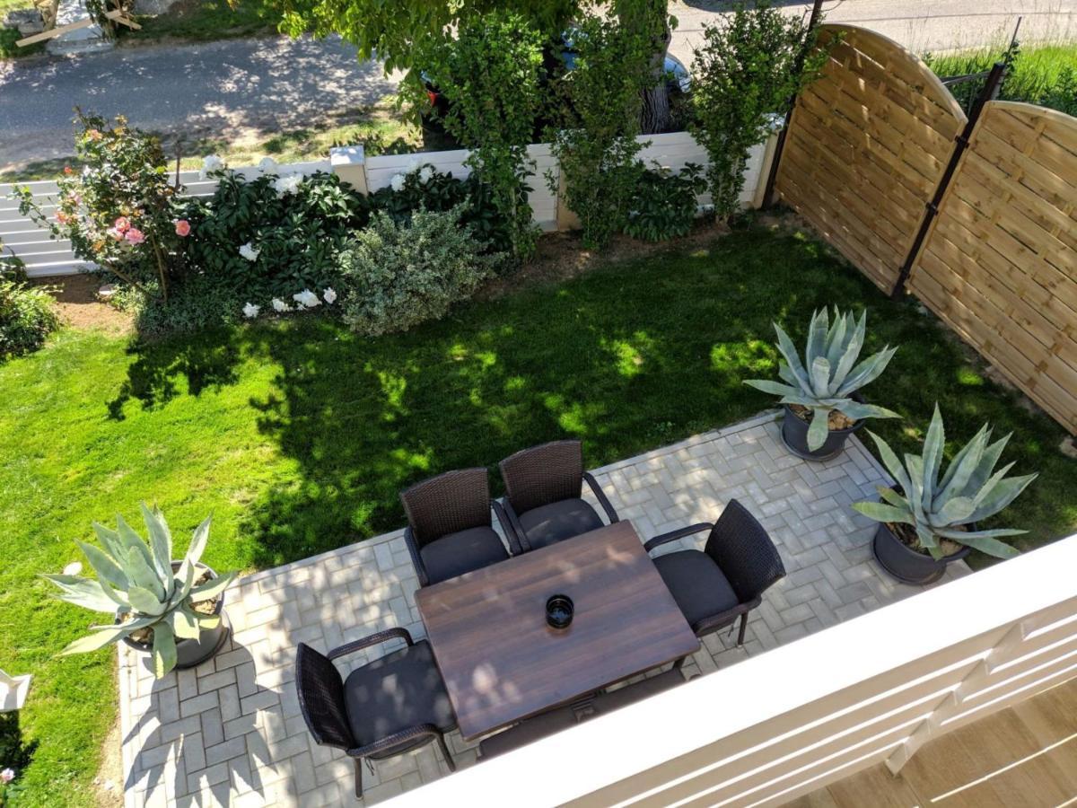 Eleven Apartman House Keszthely Exterior photo